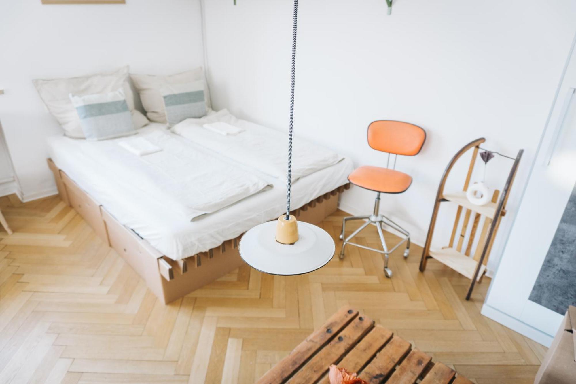 Raum Life - Vintage Loft - Heimkino Netflix - 2X Privat Parkplaetze Appartement Straubing Buitenkant foto