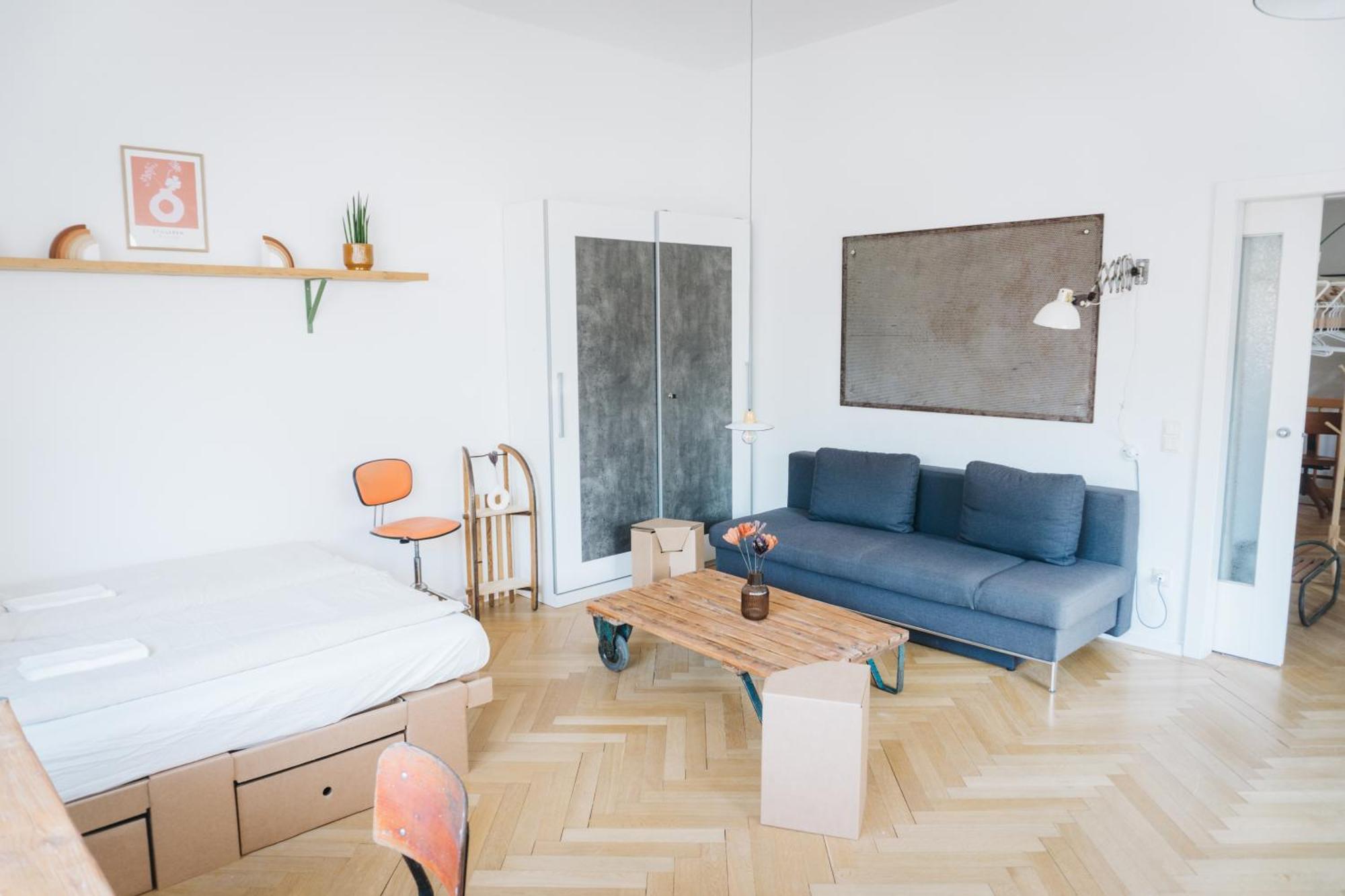 Raum Life - Vintage Loft - Heimkino Netflix - 2X Privat Parkplaetze Appartement Straubing Buitenkant foto